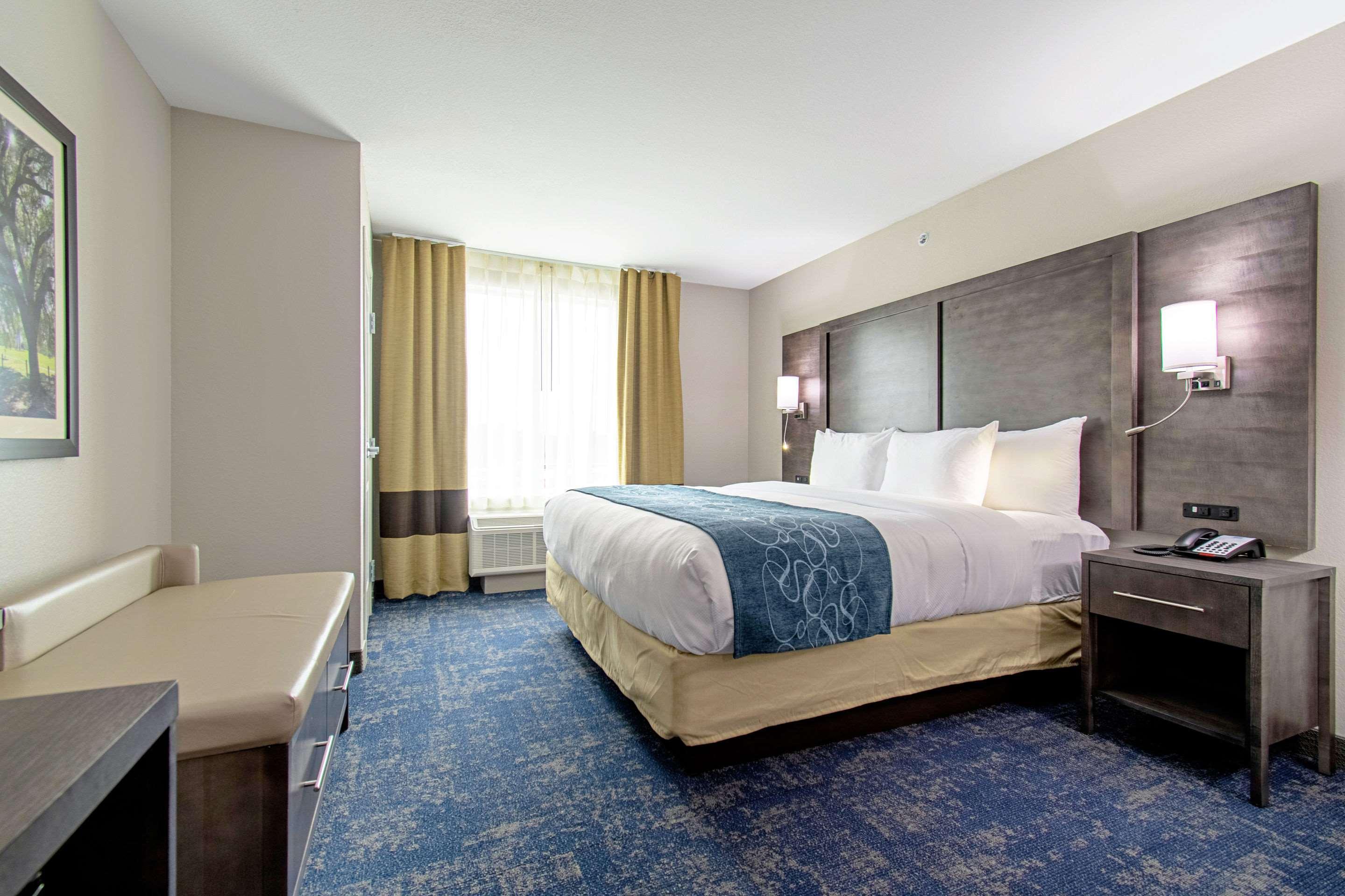 Hotel Comfort Houston Iah 3*