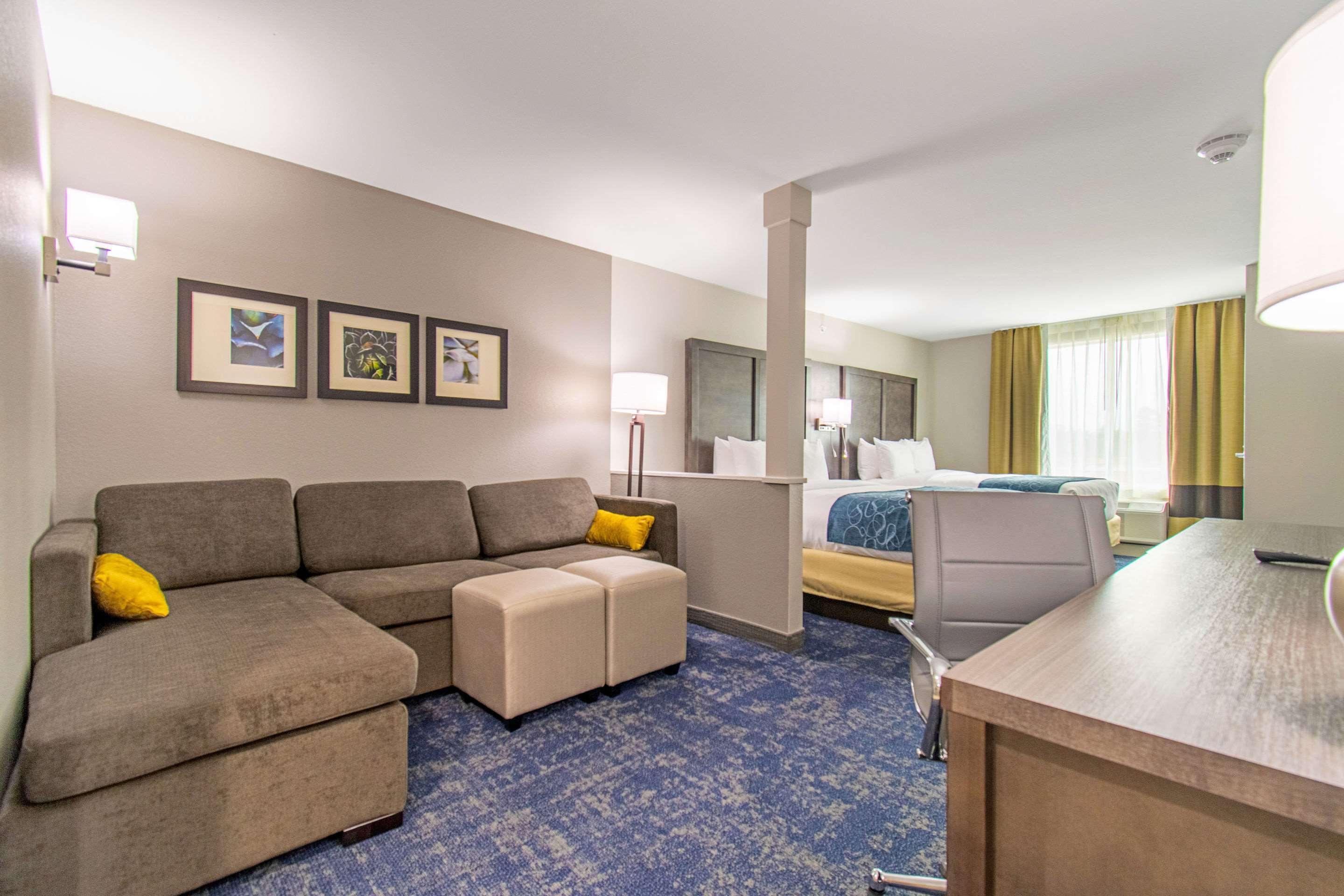 Hotel Comfort Houston Iah Humble